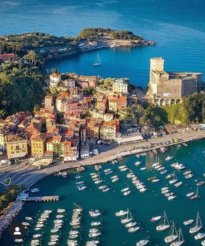 Apartment Sea & Culture -lerici-300 M From The *